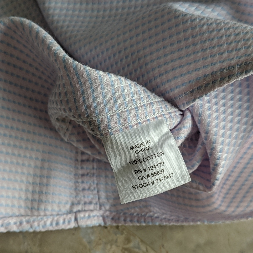 Men's button up - Picture 3 of 7